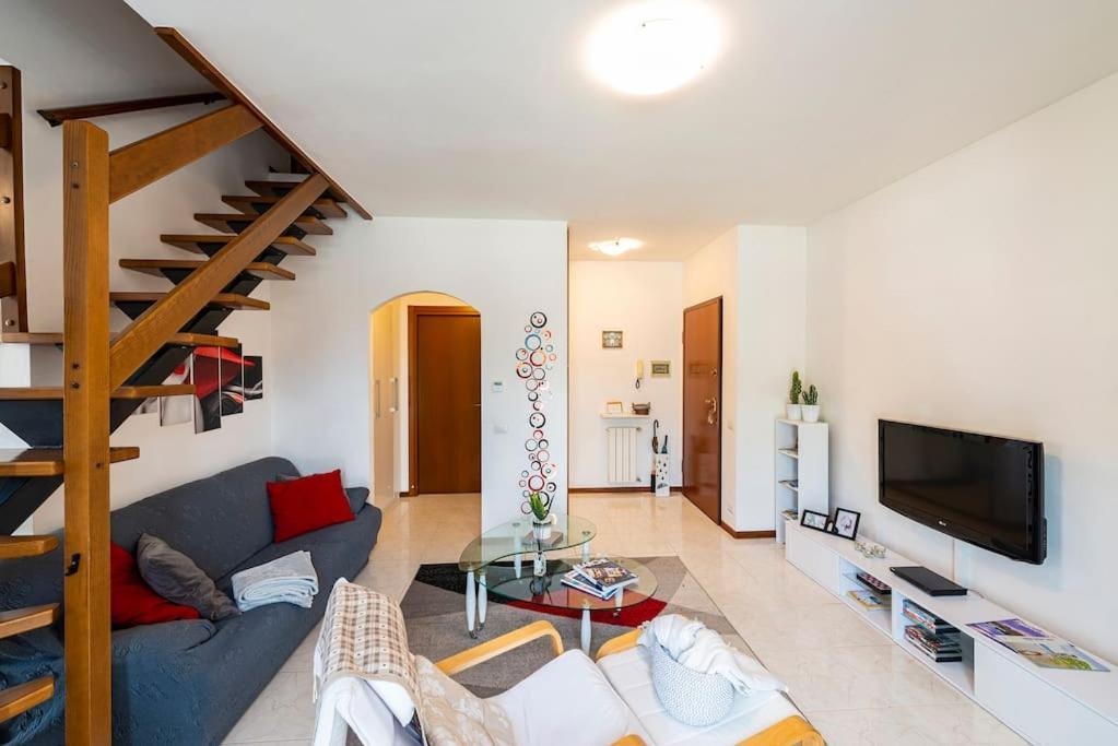 Tresa Bay House - Lugano Lake Лавена Понте Треза Екстериор снимка