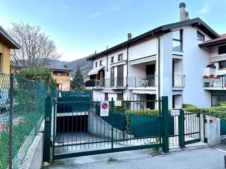 Tresa Bay House - Lugano Lake Лавена Понте Треза Екстериор снимка